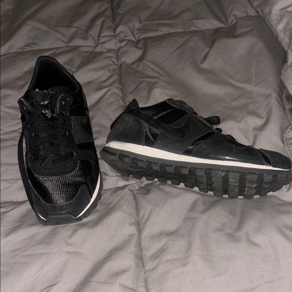 Nike Black Sneakers